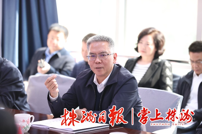 曹慧泉走访团结大院并参加2024年度党外代表人士新春座谈会_株洲时政